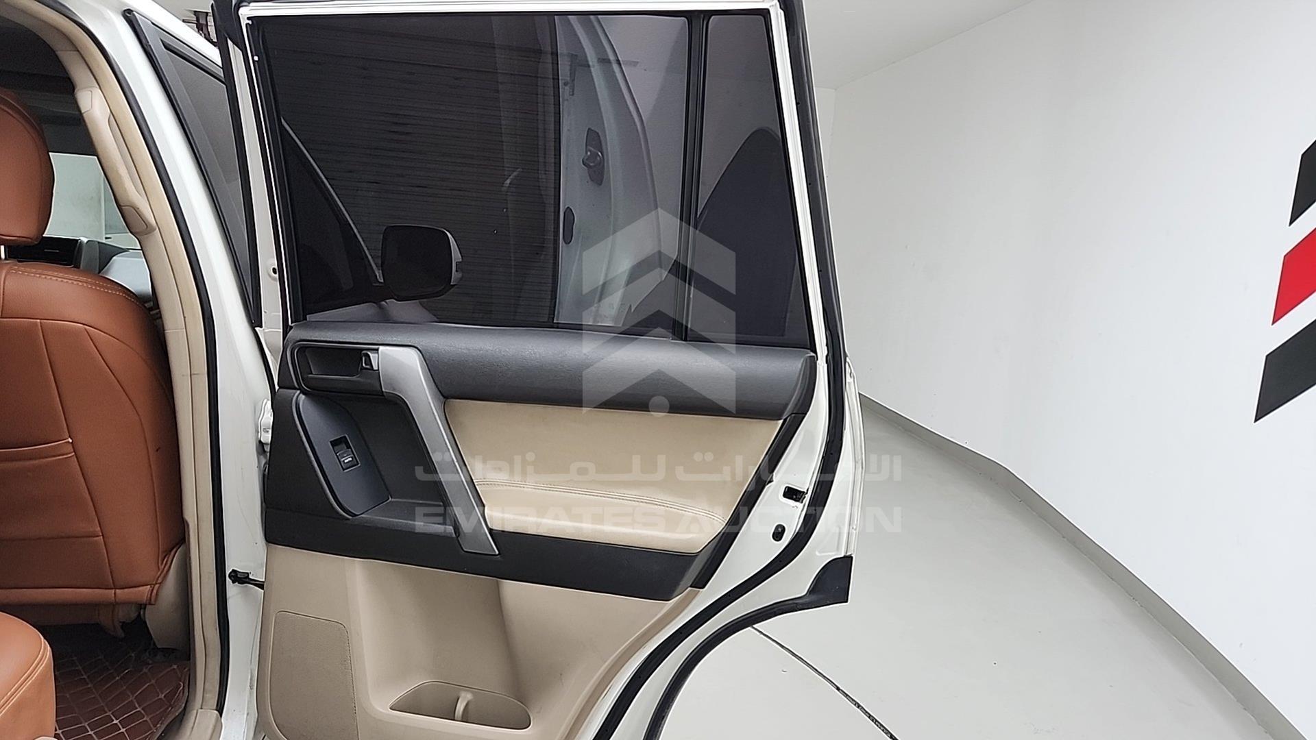 2012 TOYOTA PRADO VIN: JTEBU9FJ4CK035985
