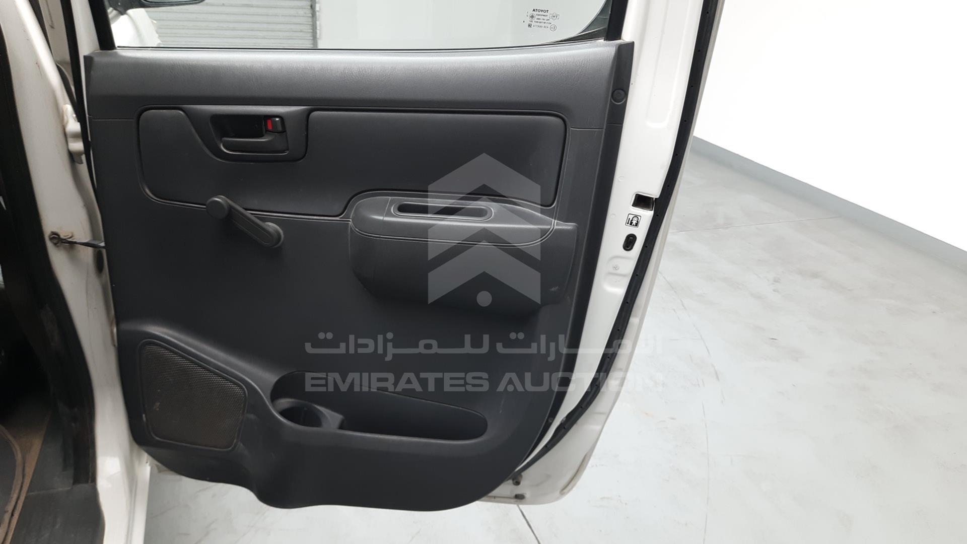 2014 TOYOTA HILUX VIN: MR0FX22G3E1392356