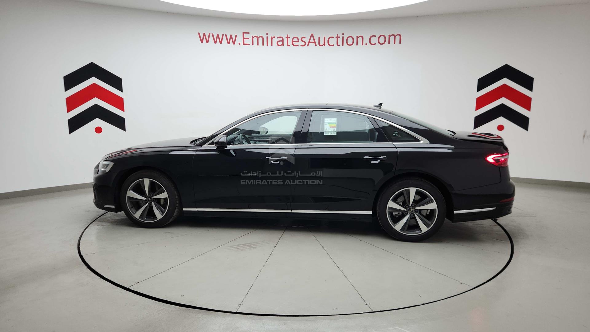 2025 AUDI A8 VIN: WAUZZZF85SN000643