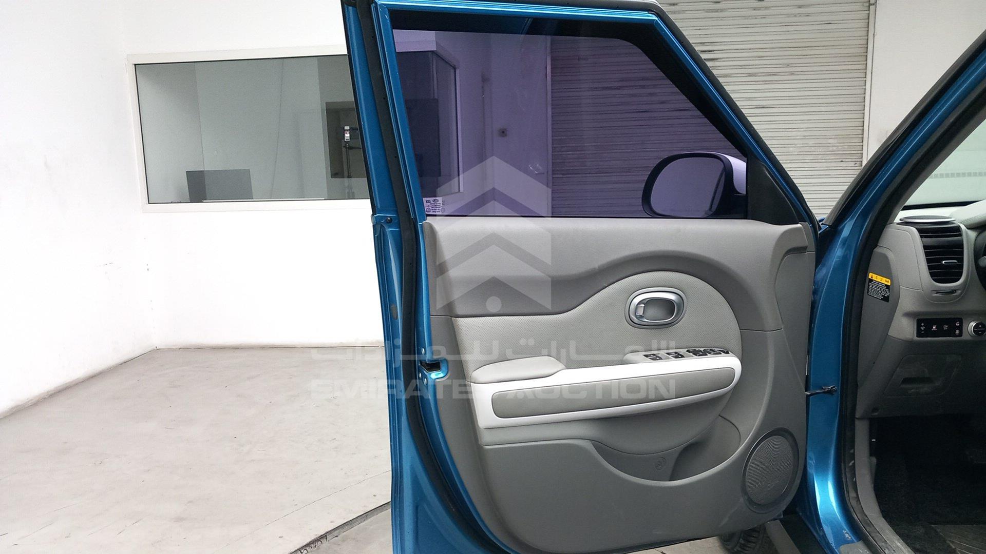 2015 KIA SOUL VIN: KNAJP81EFFK005504