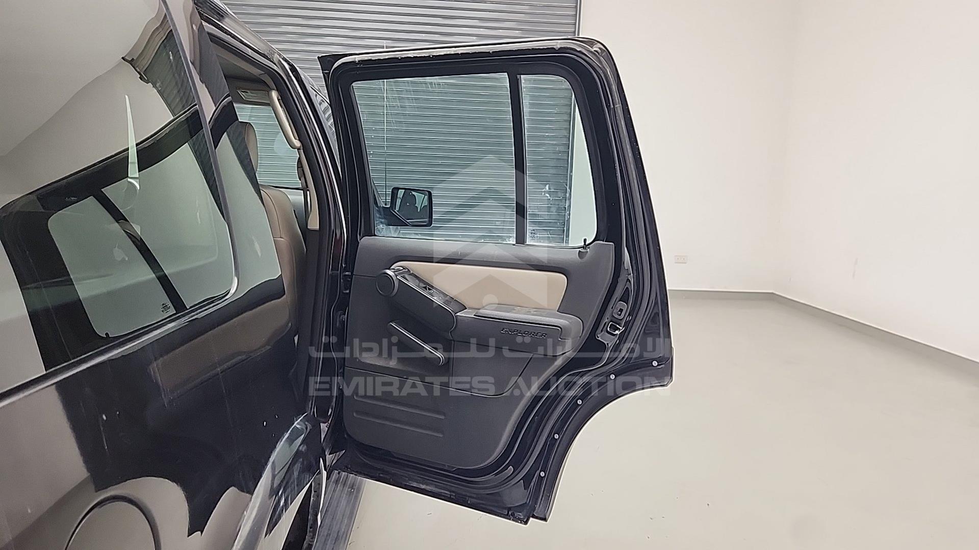 2008 FORD EXPLORER VIN: 1FMEU73E78UB13583