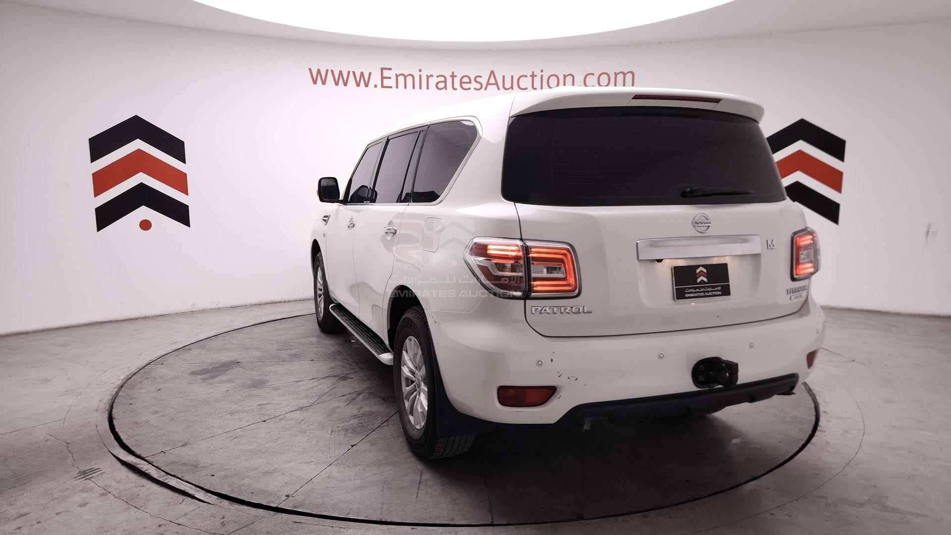 2017 NISSAN PATROL VIN: JN8AY2NY2H9306961