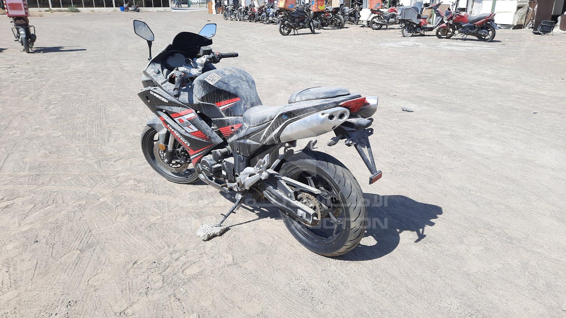 0 MOTORBIKE --- VIN: HY2PEANDXPB000392