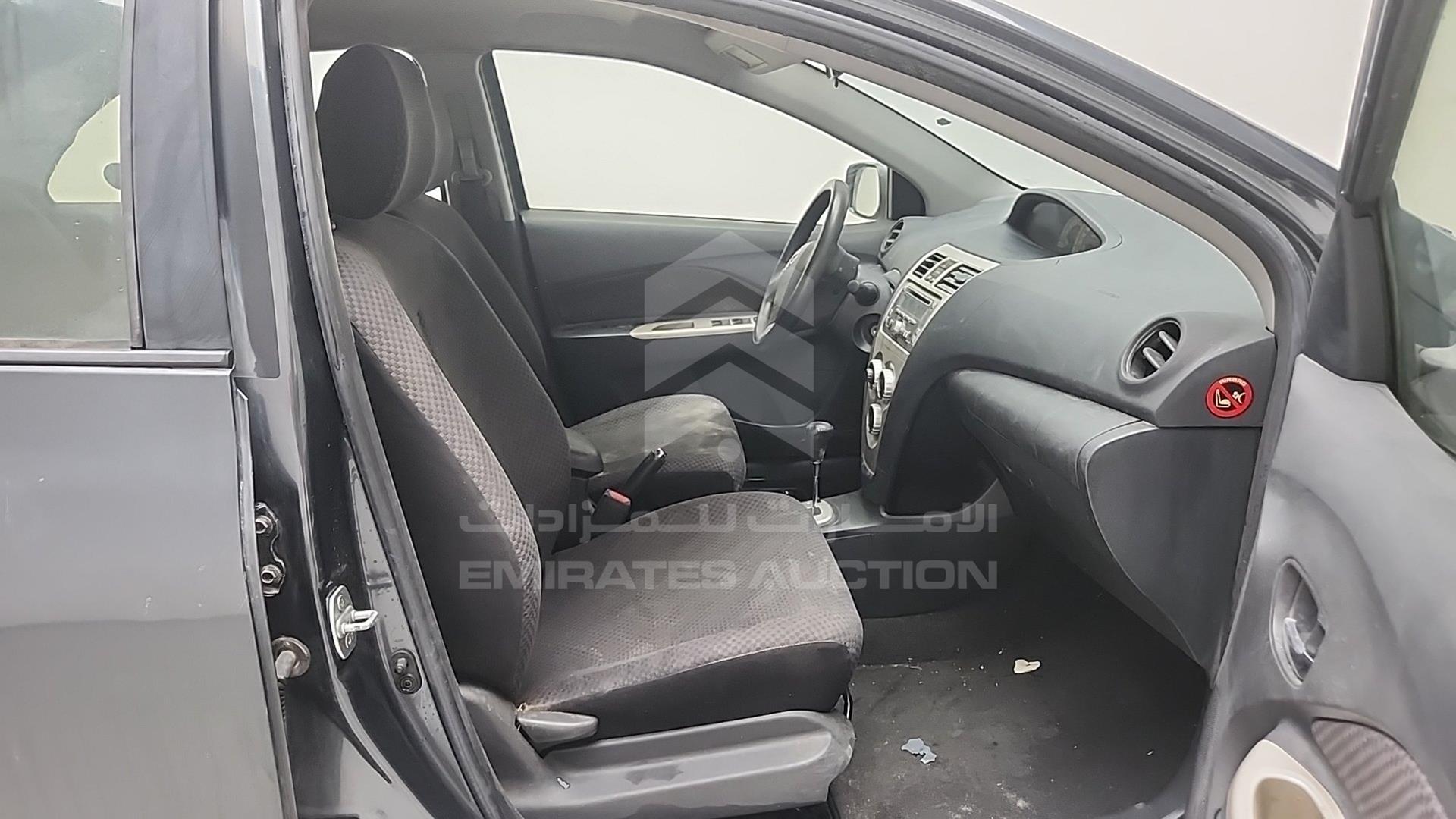 2008 TOYOTA YARIS VIN: JTDBW923081084457