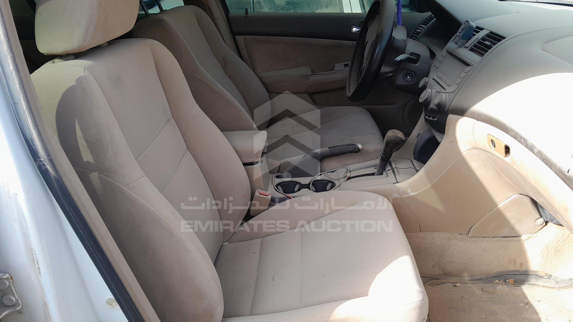 2003 HONDA ACCORD VIN: JHMCM56563C400423