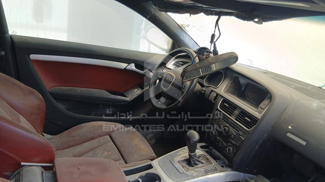 2011 Audi - Scrap without document — Front Right Passenger Seat View — Photo 19