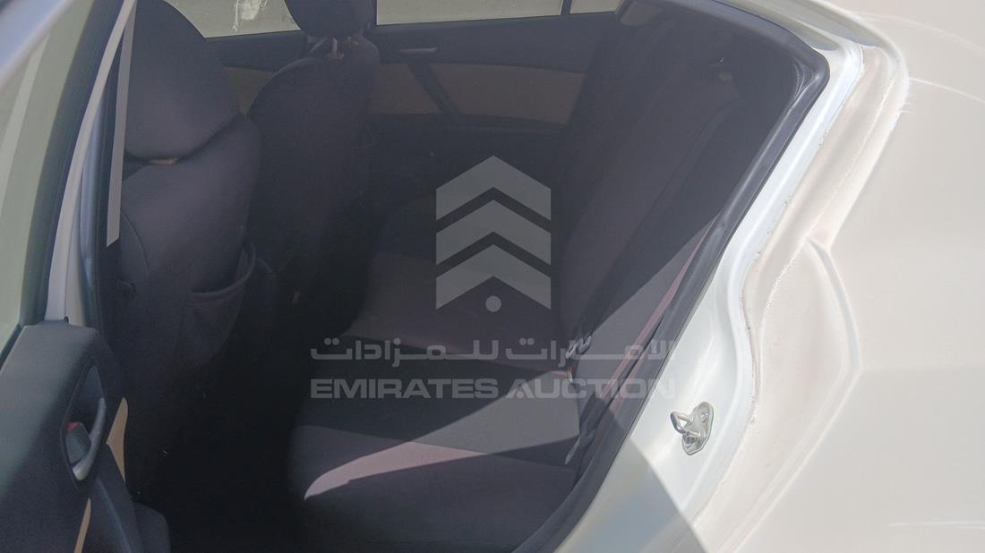 مازدا 3 2013 — زاوية الراكب الخلفي اليسرى — صورة 19