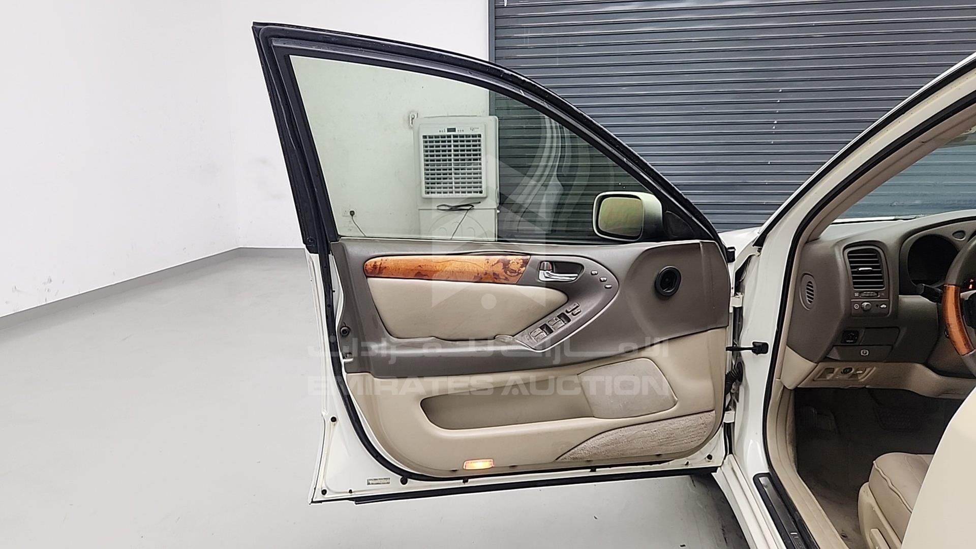 1998 LEXUS GS 400 VIN: JT8BH68X2W0002412