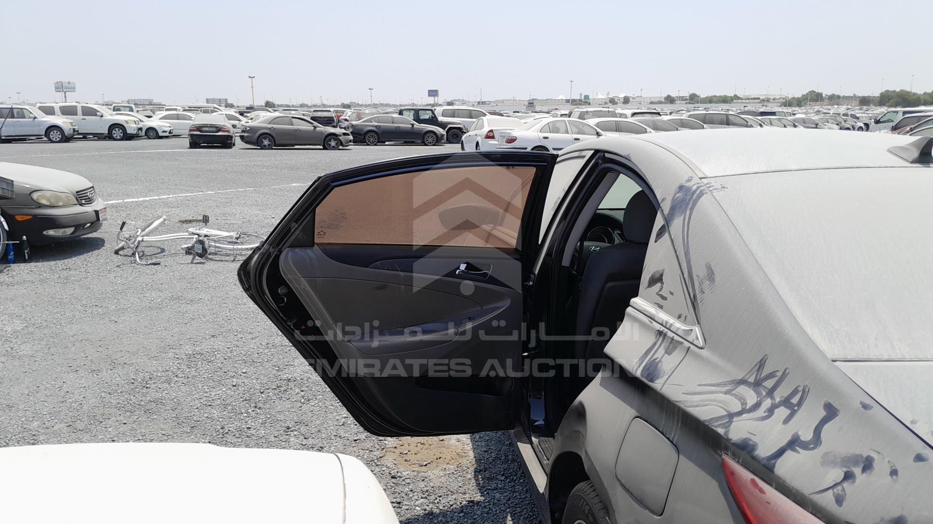 2011 HYUNDAI SONATA VIN: 5NPEB4AC1BH007724