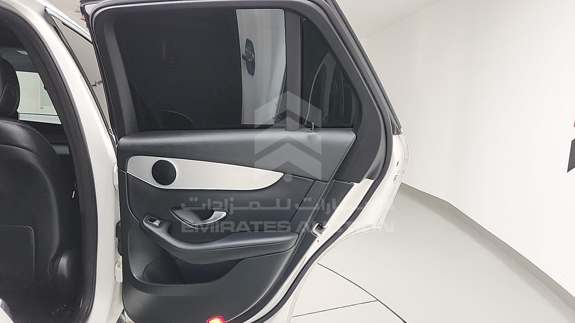 2019 MERCEDES GLC 300 VIN: WDC0G4JB9KV182140