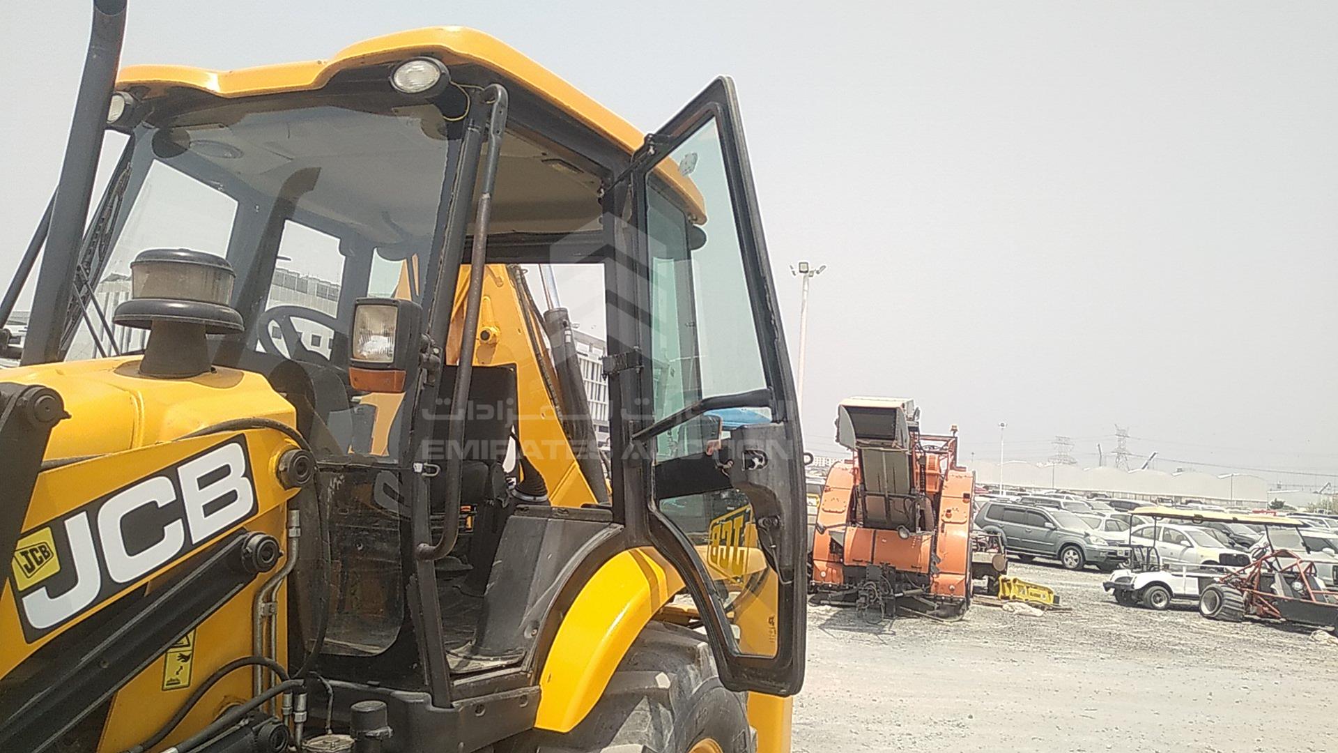 2017 JCB 3DX VIN: HAR3DXSUH01489831