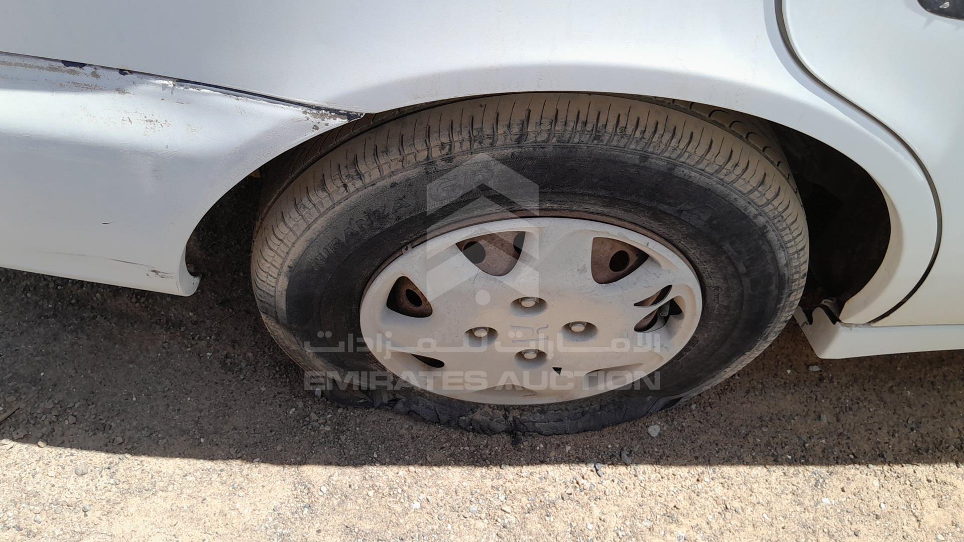 2000 HONDA ACCORD VIN: JHMCF8639YC402975