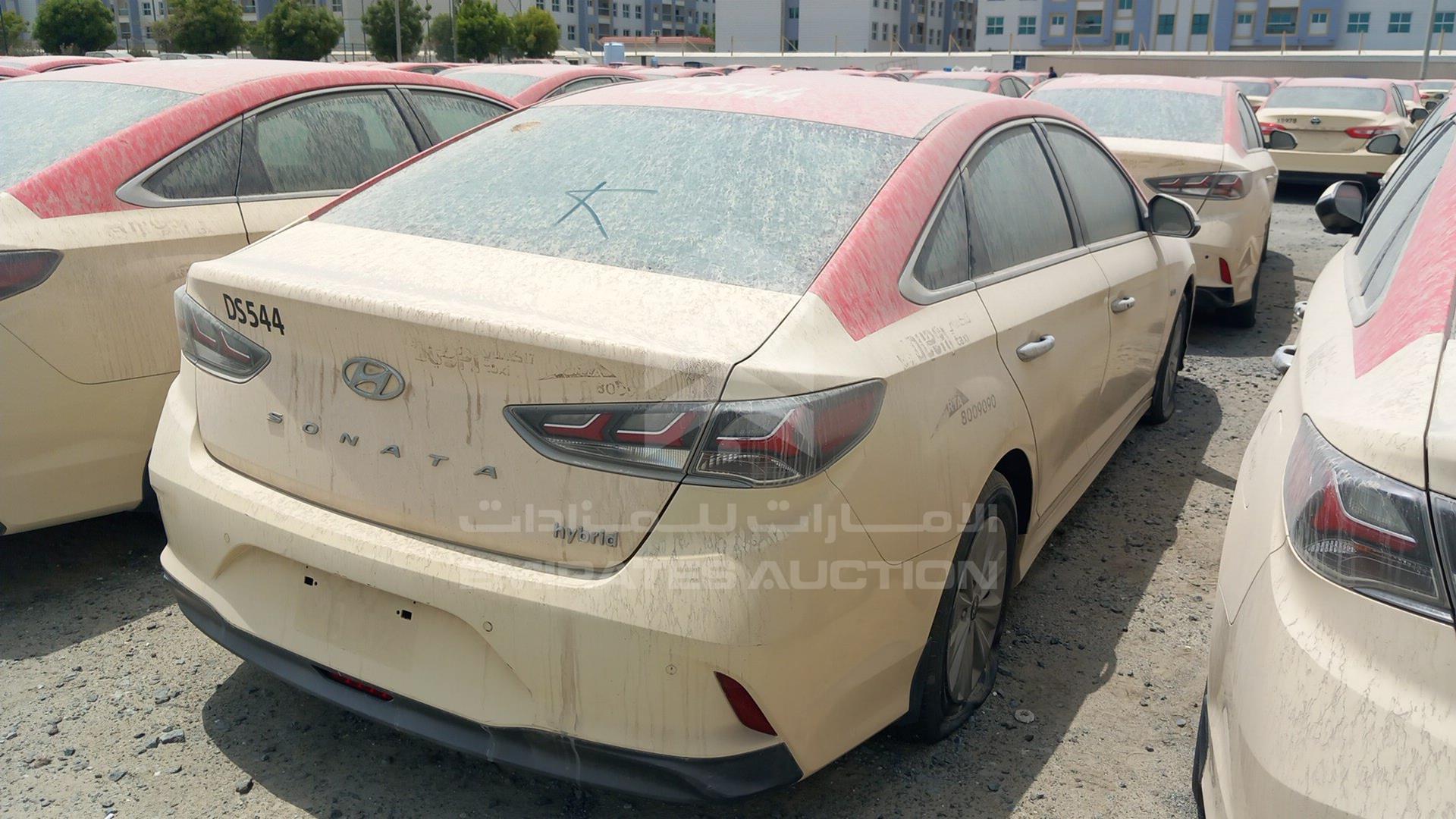 2019 HYUNDAI SONATA VIN: KMHE24135KA092943