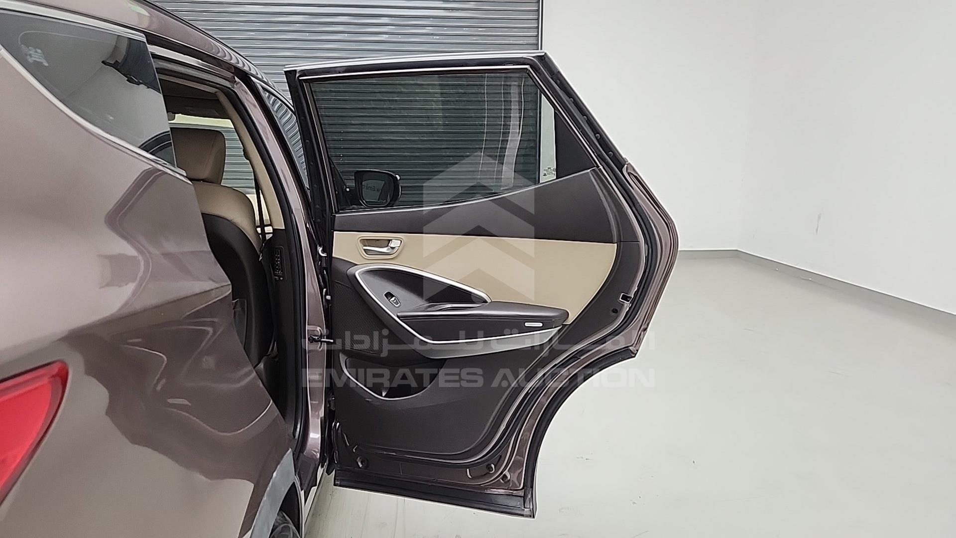 2014 HYUNDAI SANTA FE VIN: KMHST81CXEU154024