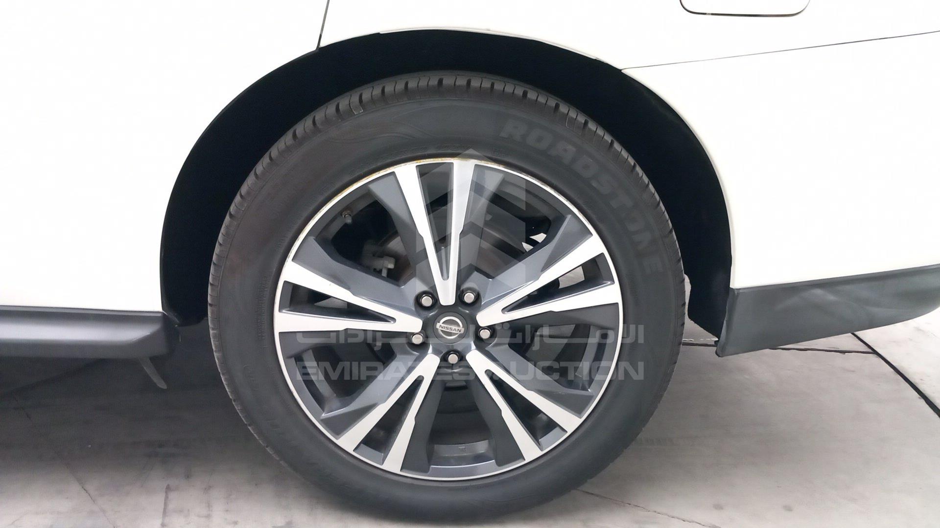 2018 NISSAN PATHFINDER VIN: 5N1DR2M57JC623801