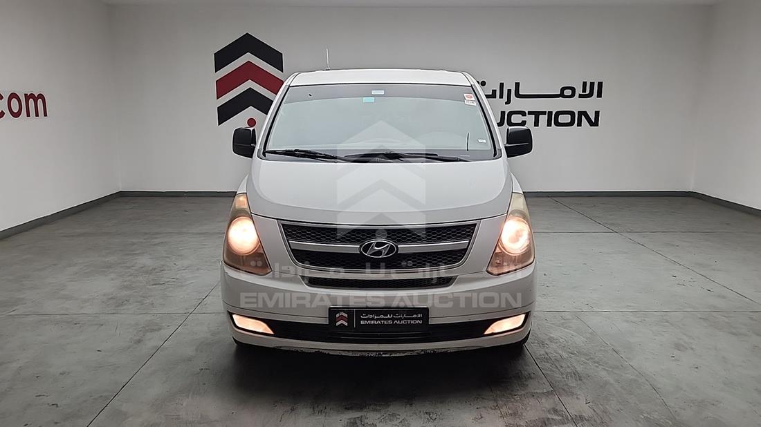 2013 Hyundai H1 — Full Front View — Photo 1