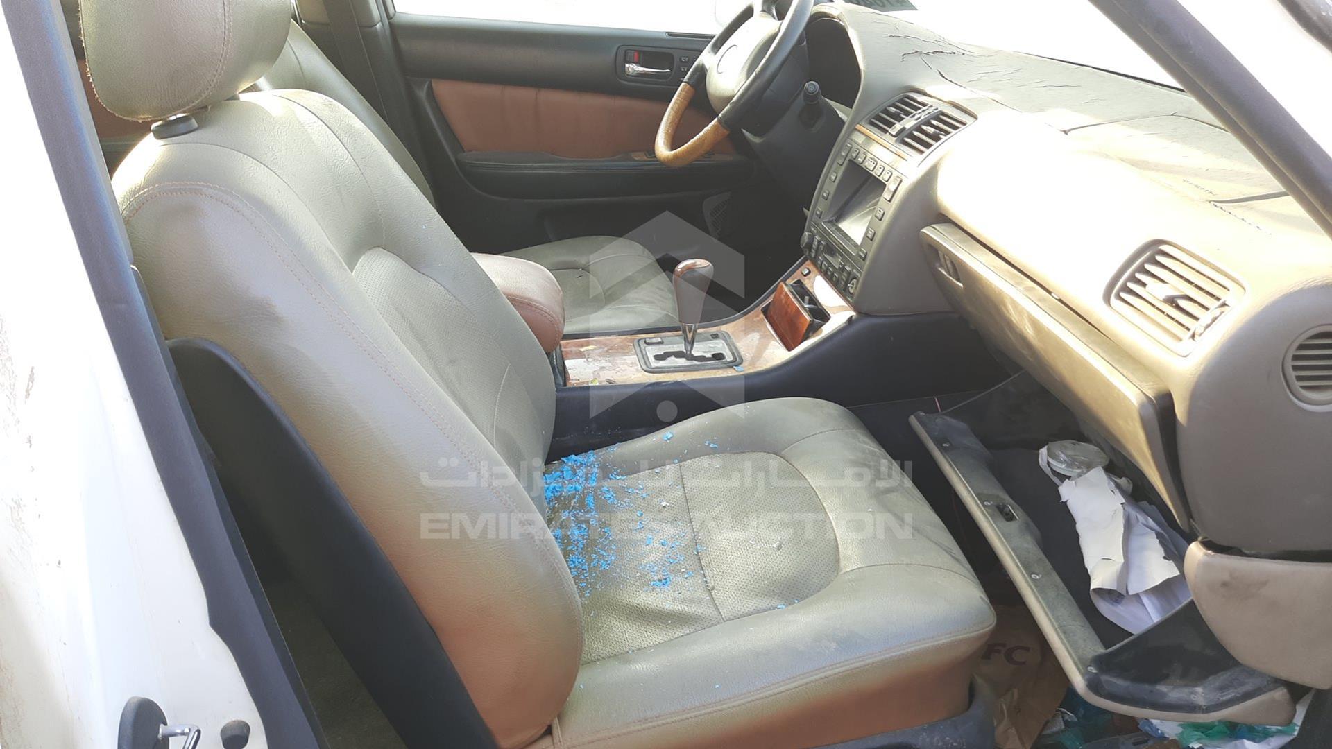 1998 LEXUS LS400 VIN: JT8BH28F0W0115646