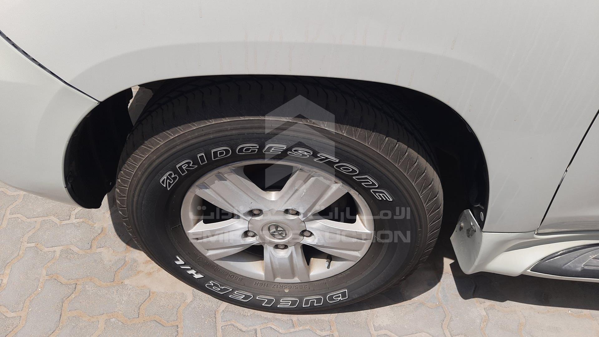 2014 TOYOTA LAND CRUISER VIN: JTMDU09J9E5082015