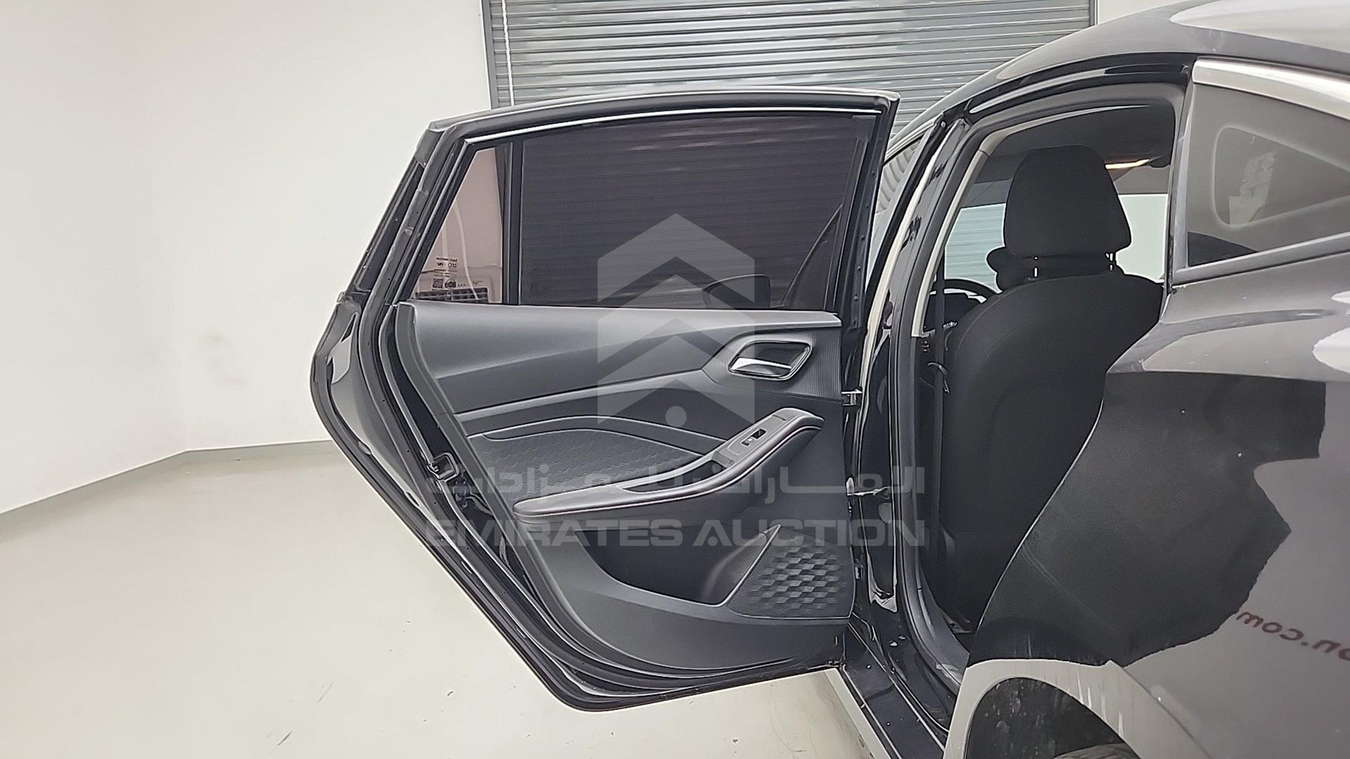 2023 MG GT VIN: LSJA36U31PN012270