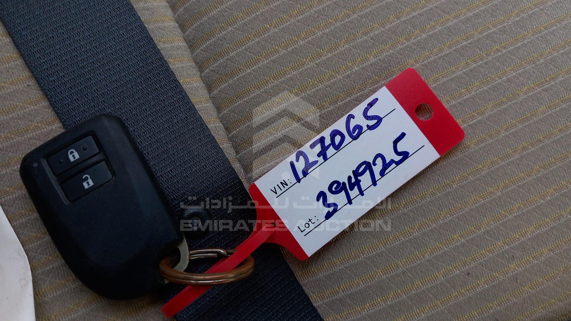 2015 TOYOTA YARIS VIN: MR2KT9F31F1127065