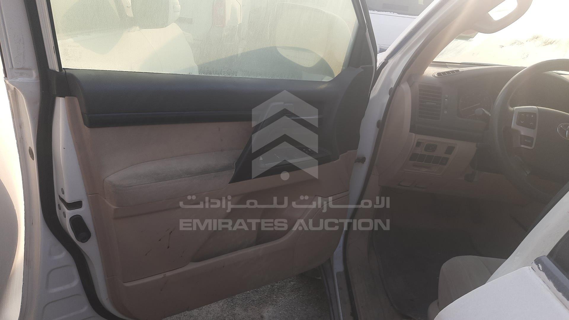 2013 TOYOTA LAND CRUISER VIN: JTMDU09J9D5065732