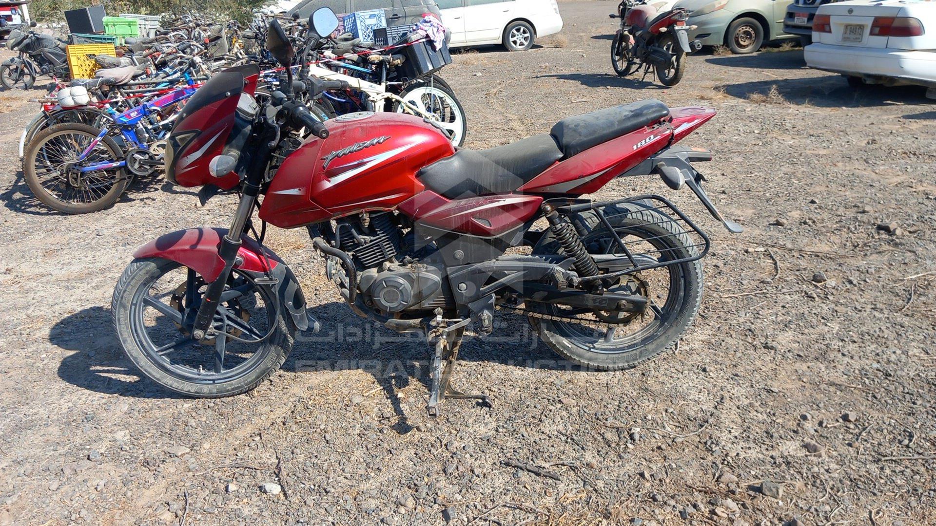0 BAJAJ PULSAR VIN: MD2A12DY9JCB70223