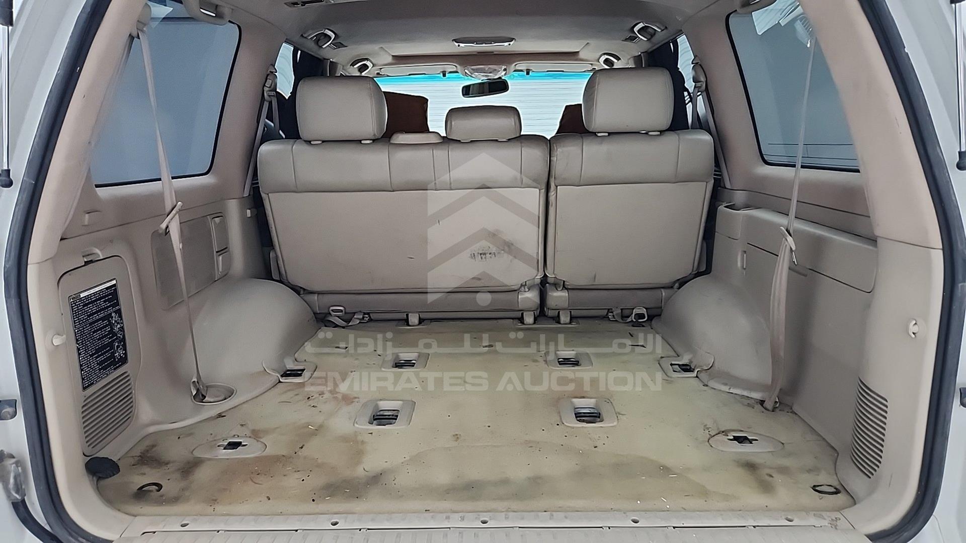 2005 LEXUS LX 470 VIN: JTJHT00W154003131