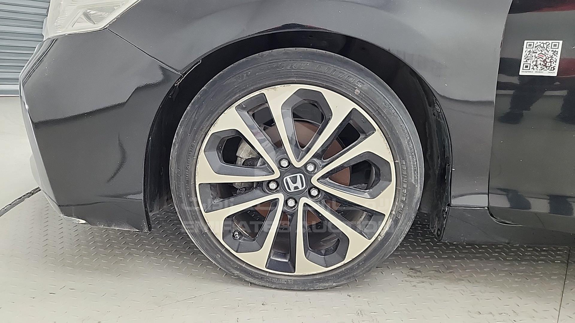 2016 HONDA ACCORD VIN: LUCCR2646G3408144