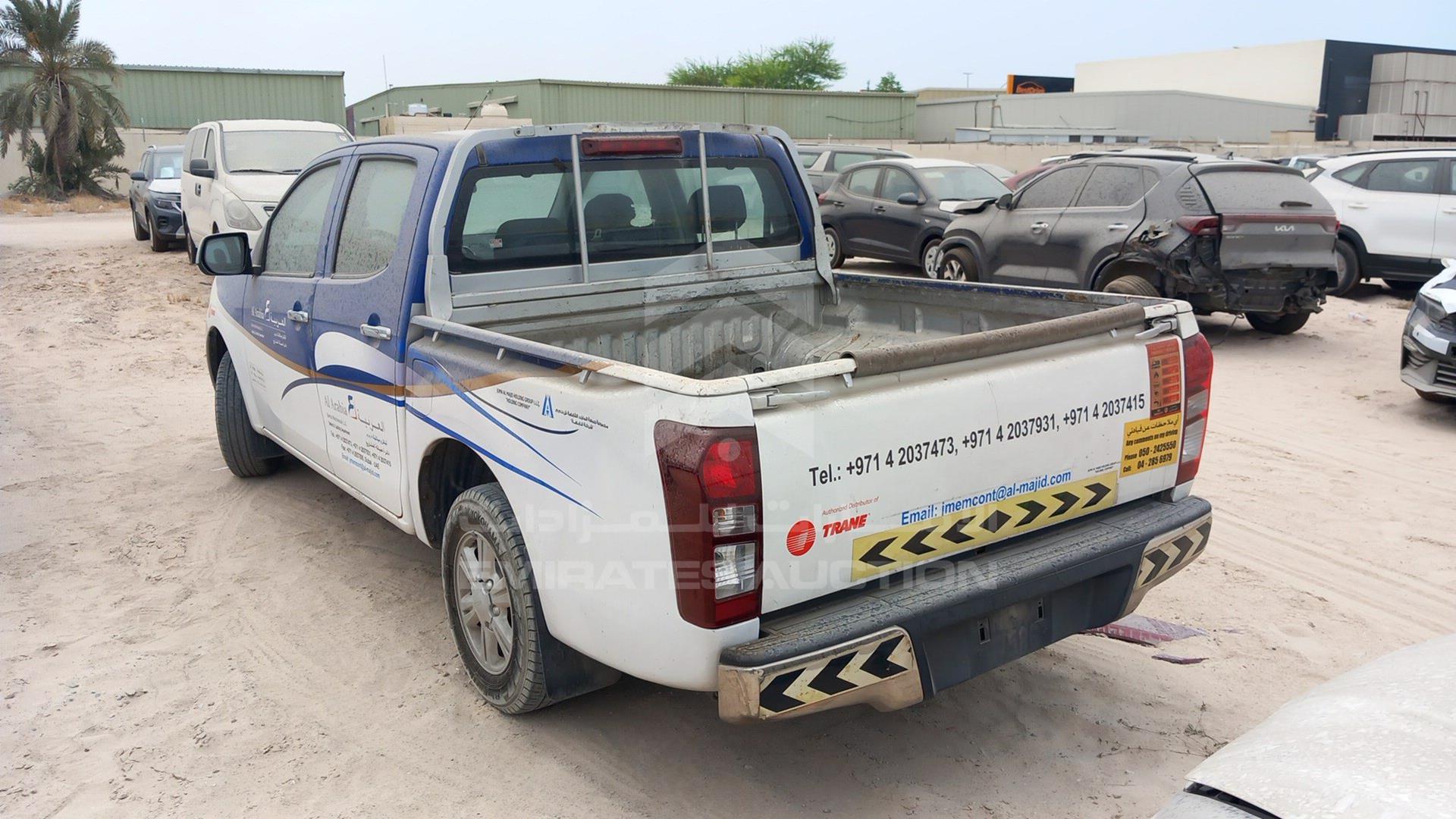 2015 ISUZU D-MAX VIN: MPAEL3317FT013569