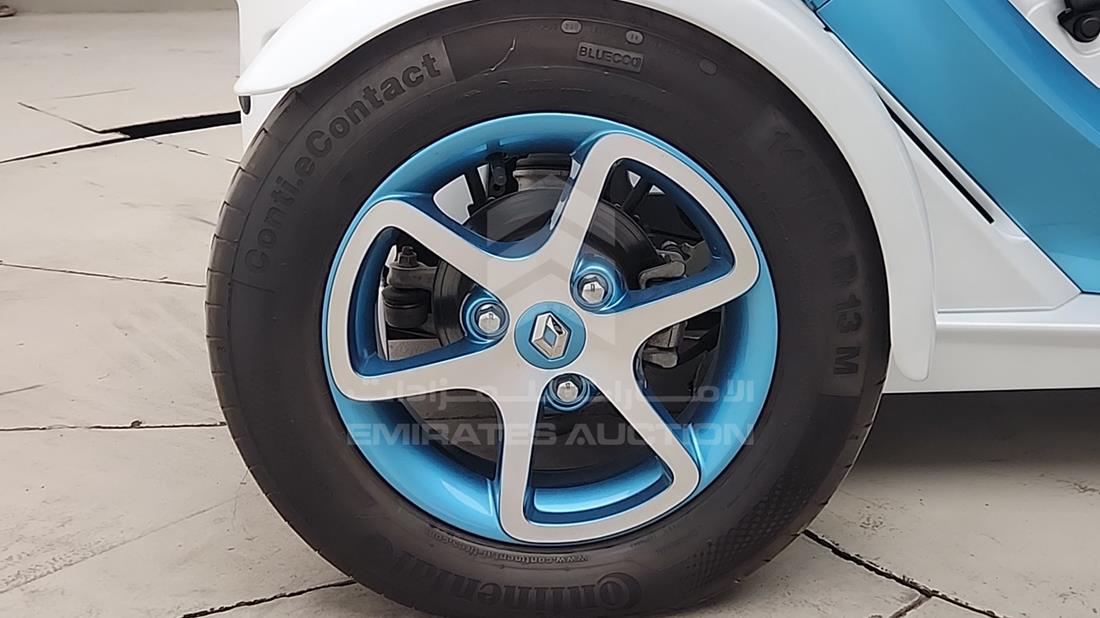 2018 Renault Twizy — Rear Right Tyre — Photo 26