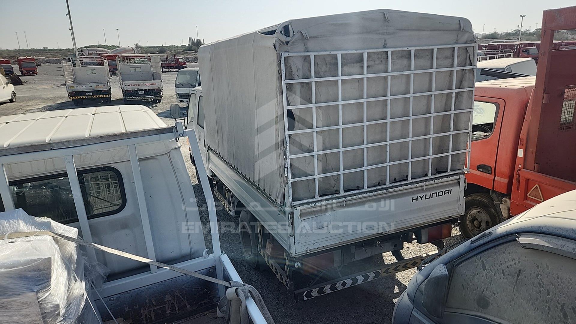 2011 HYUNDAI HD 65 VIN: KMFGE17F1BC141357