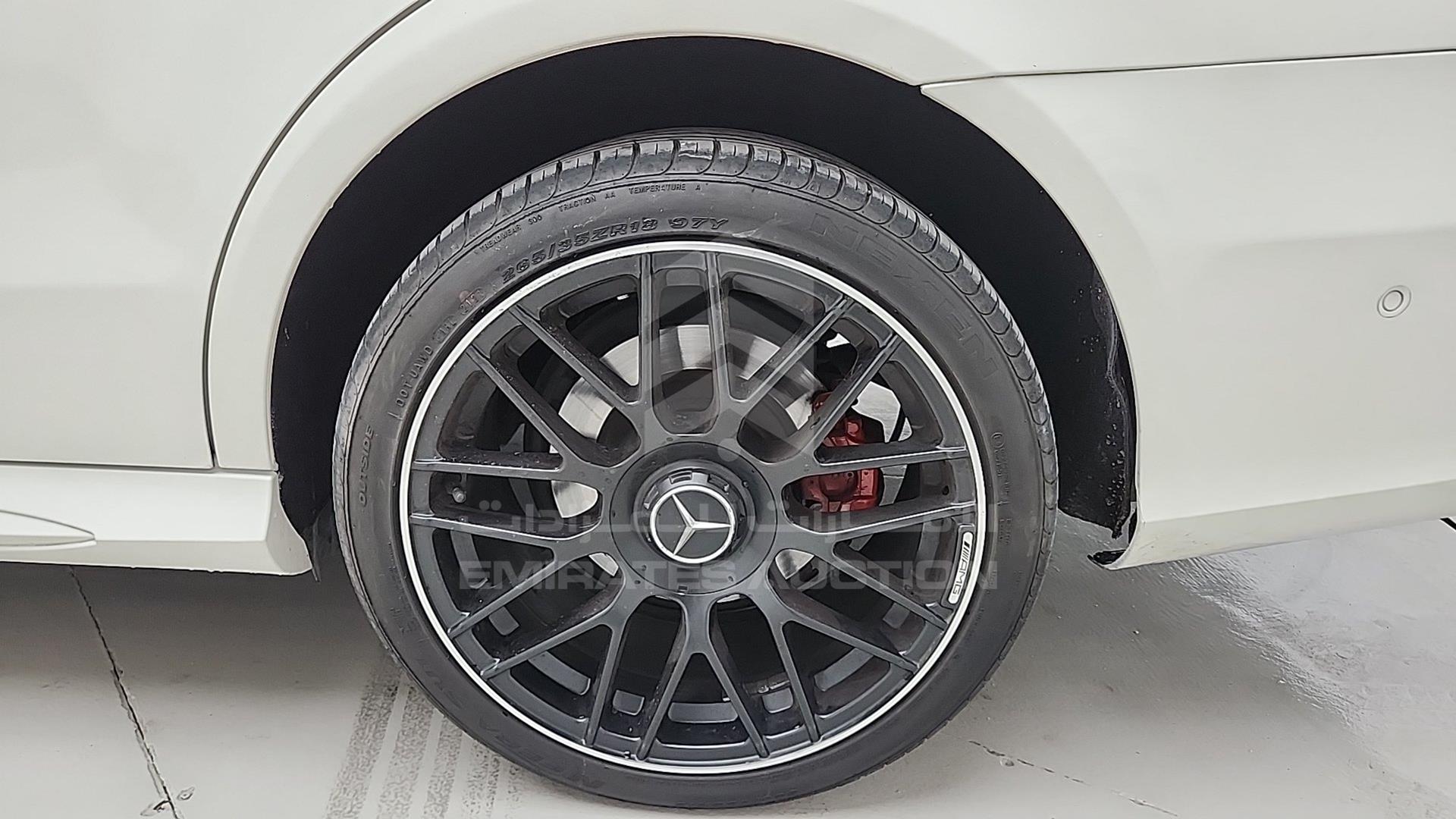 2010 MERCEDES E 300 VIN: WDDHF5EB7AA258364