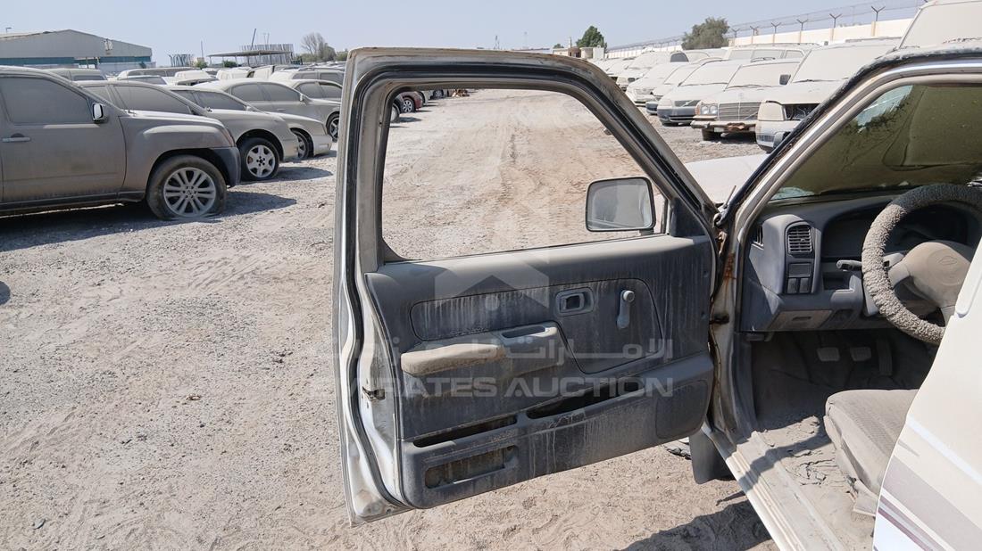 1998 Nissan 2400 — Front Left Door — Photo 9