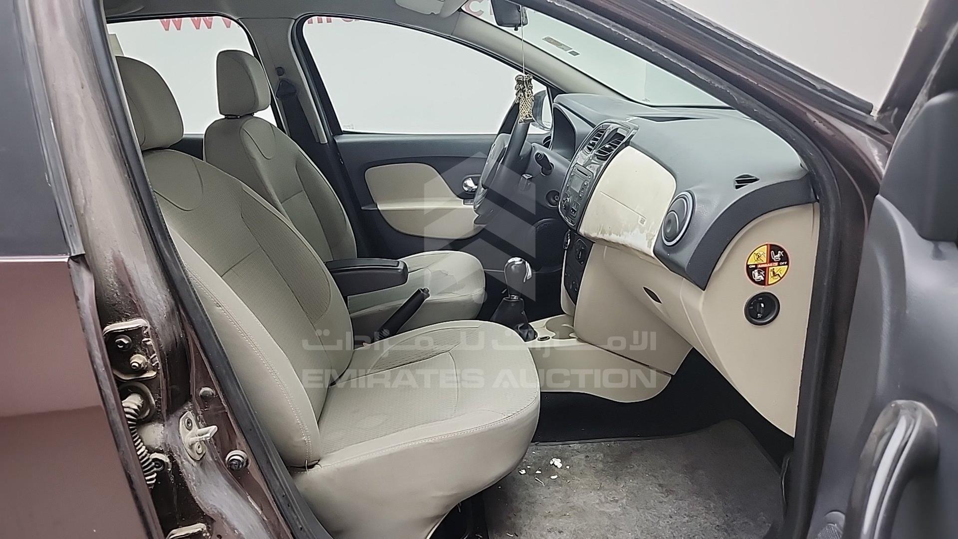 2017 RENAULT SYMBOL VIN: VF14SRAB7HT513853