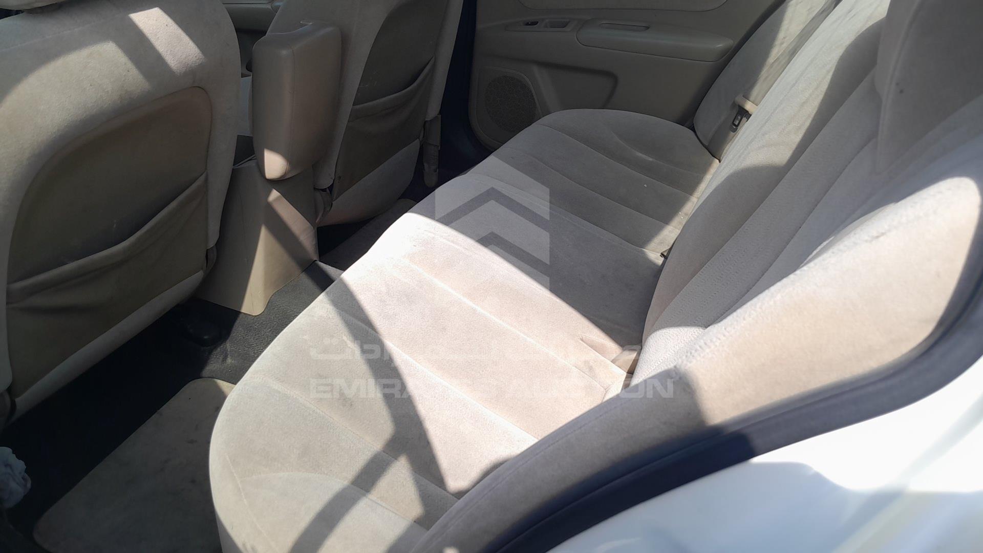 2010 KIA OPTIMA VIN: KNAGG4172A5440543