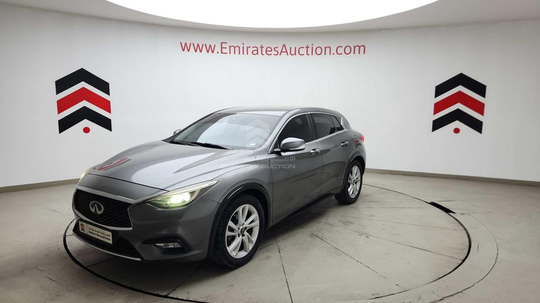 2017 Infiniti QX 30 — Front Left Angle — Photo 8