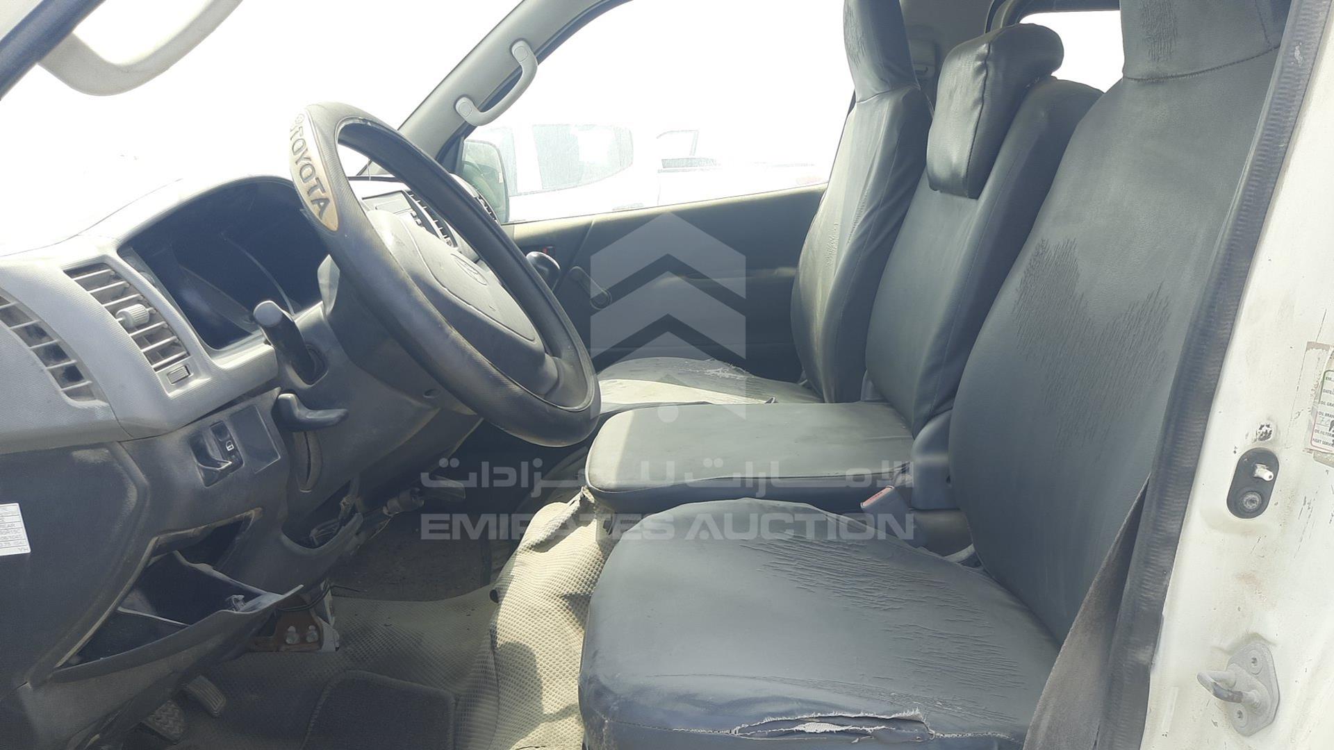 2009 TOYOTA HIACE VIN: JTGJX02PX95011620