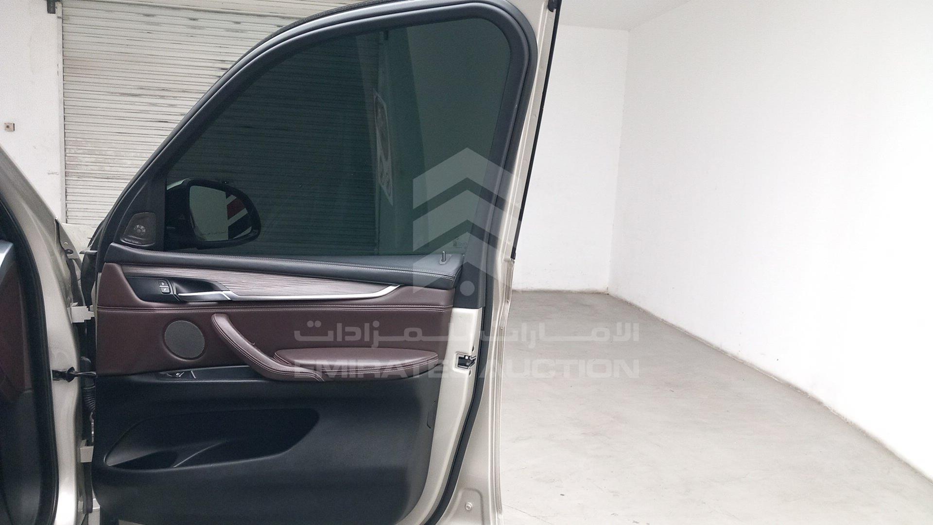2016 BMW X5 VIN: WBAKR6102G0G98945