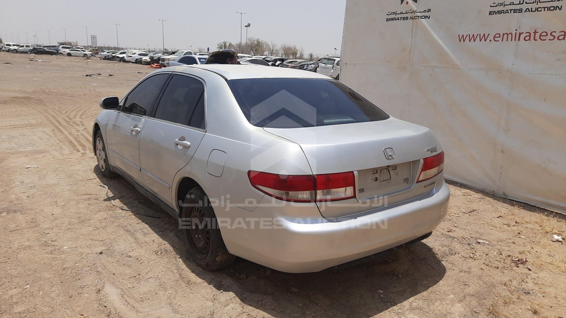 2005 HONDA ACCORD VIN: JHMCM56505C413851