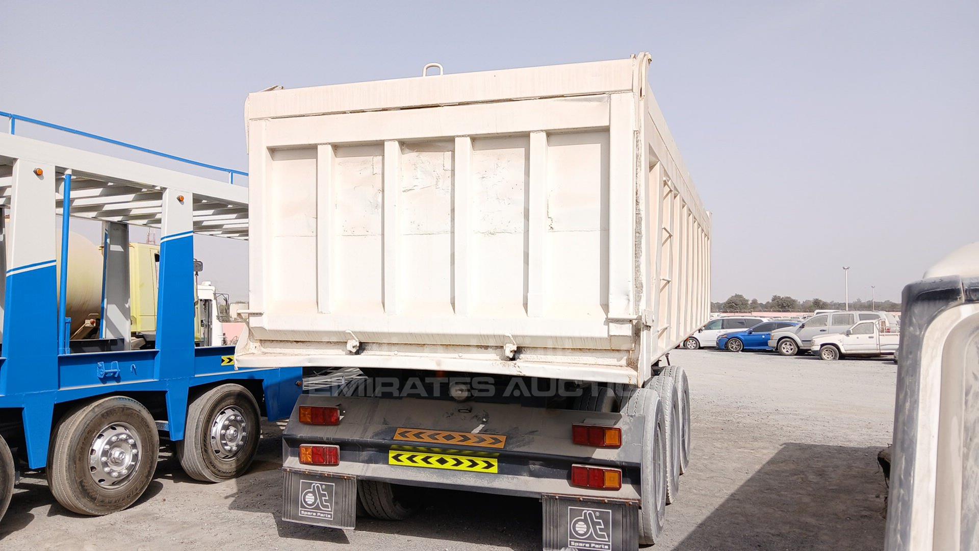 2017 TRAILER BOX 3XL VIN: D121886DXBTRAILER
