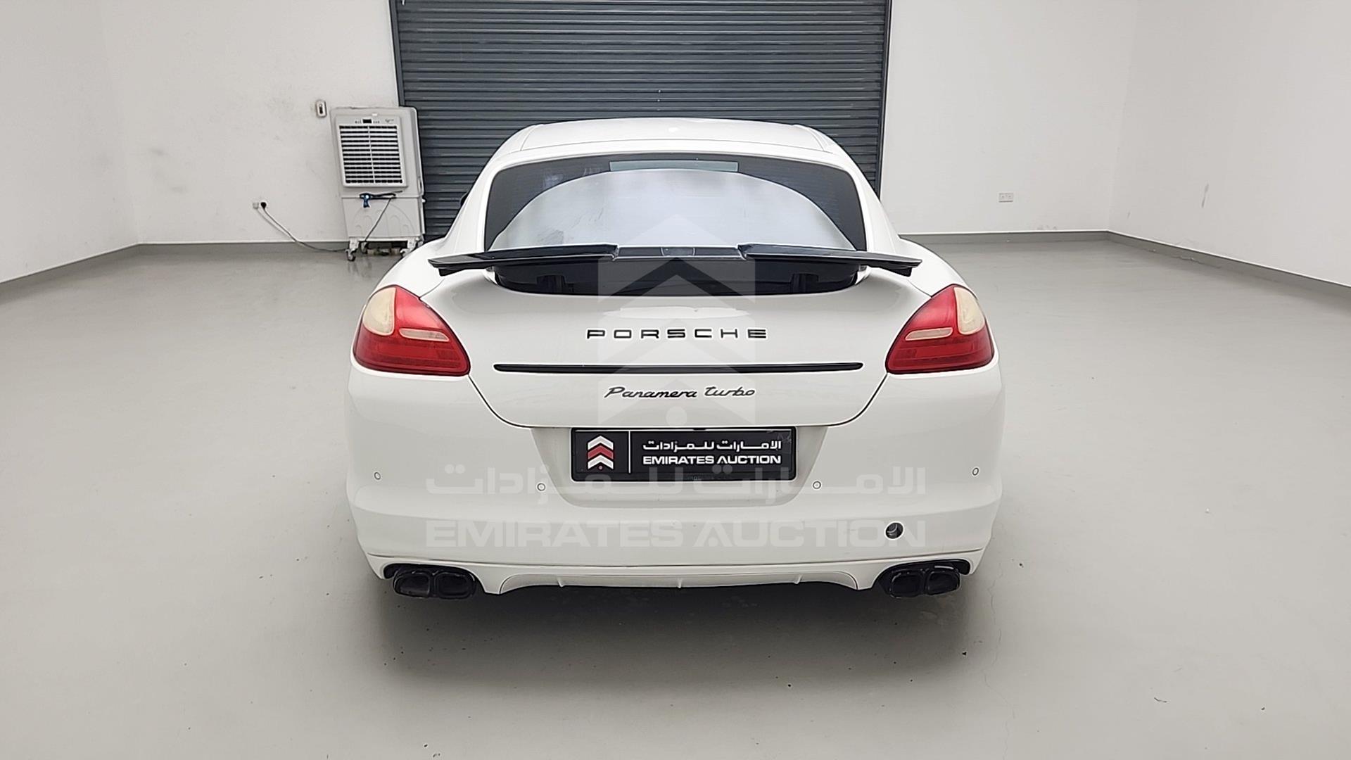2011 PORSCHE PANAMERA VIN: WP0ZZZ97ZBL080132