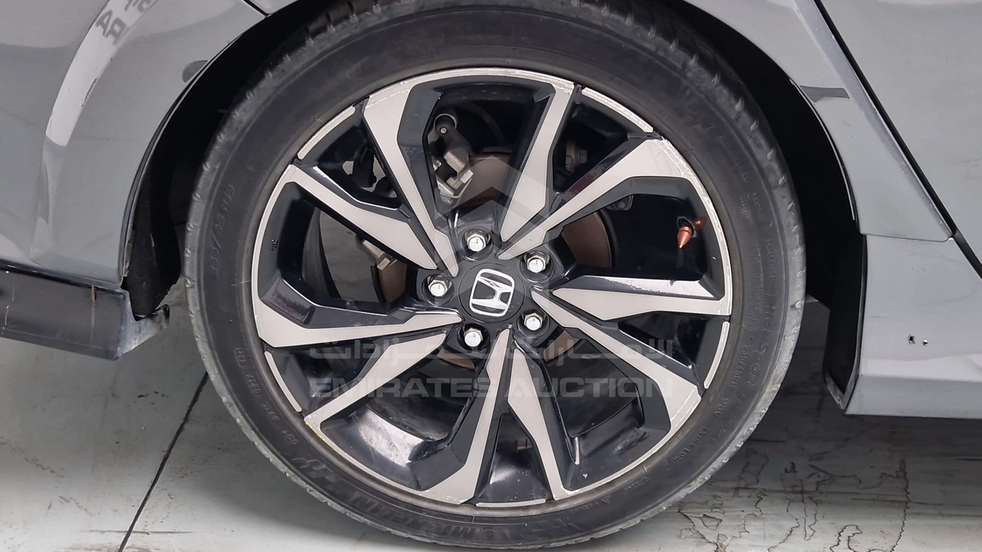 2020 HONDA CIVIC VIN: SHHFK7H39LU413325