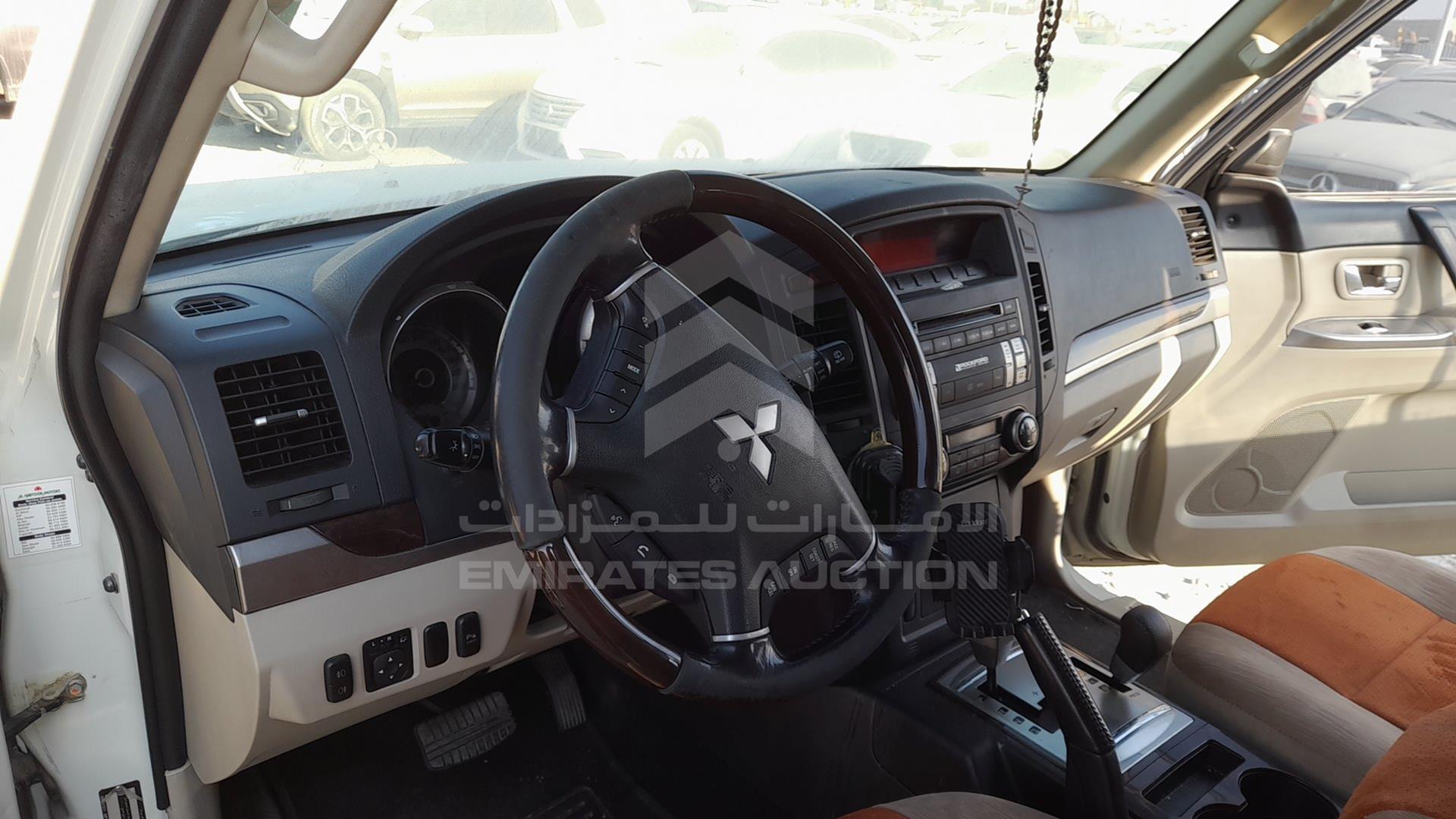 2013 MITSUBISHI PAJERO VIN: JMYLRV95WDJ702310
