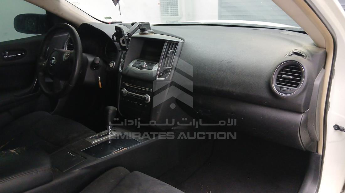 2014 Nissan Maxima — Front Right Passenger Dashboard View — Photo 29