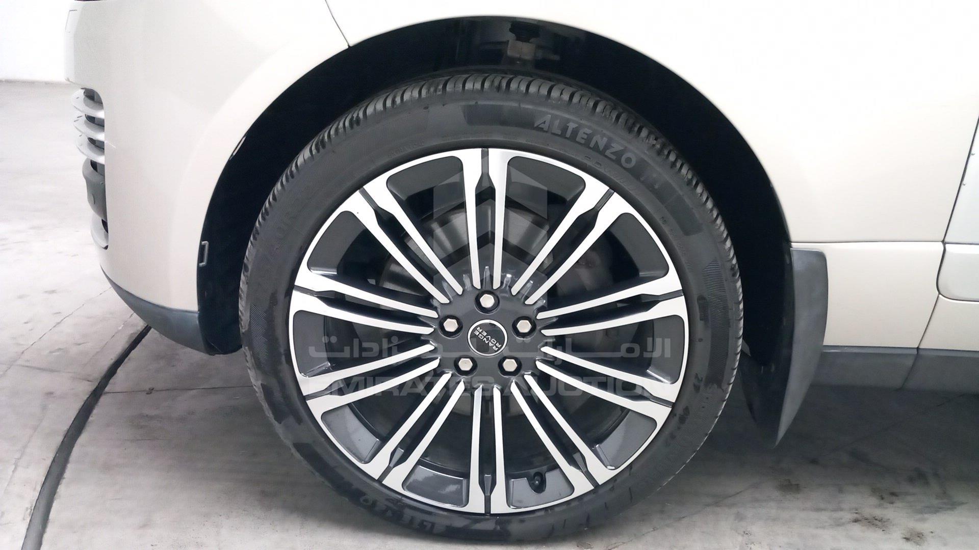 2014 RANGE ROVER VOGUE VIN: SALGA2EF7EA168832