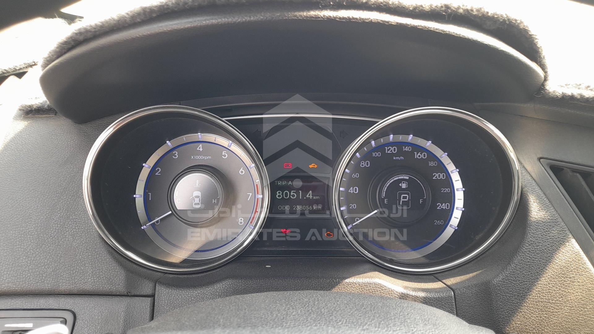 2014 HYUNDAI SONATA VIN: KMHEB41C7EA624987