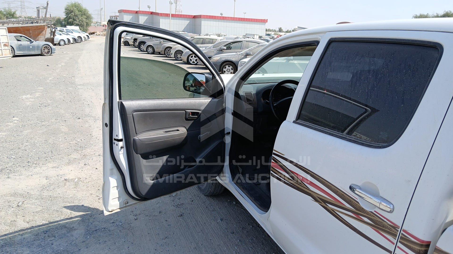 2015 TOYOTA HILUX VIN: MR0EX12G1F2353265