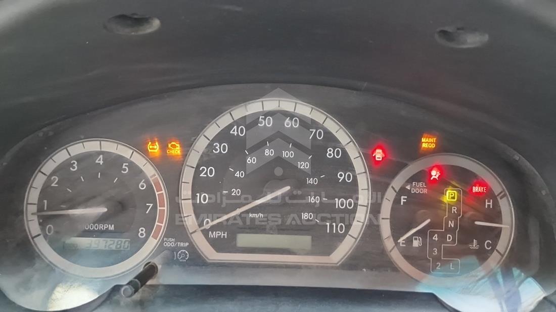 2004 Toyota Sienna — Speedometer & RPM Gauges — Photo 18