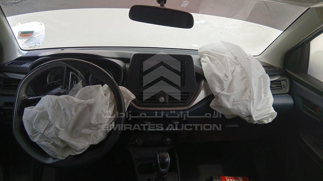 سوزوكي بالينو 2025 — زاوية الواجهة الكاملة — صورة 14
