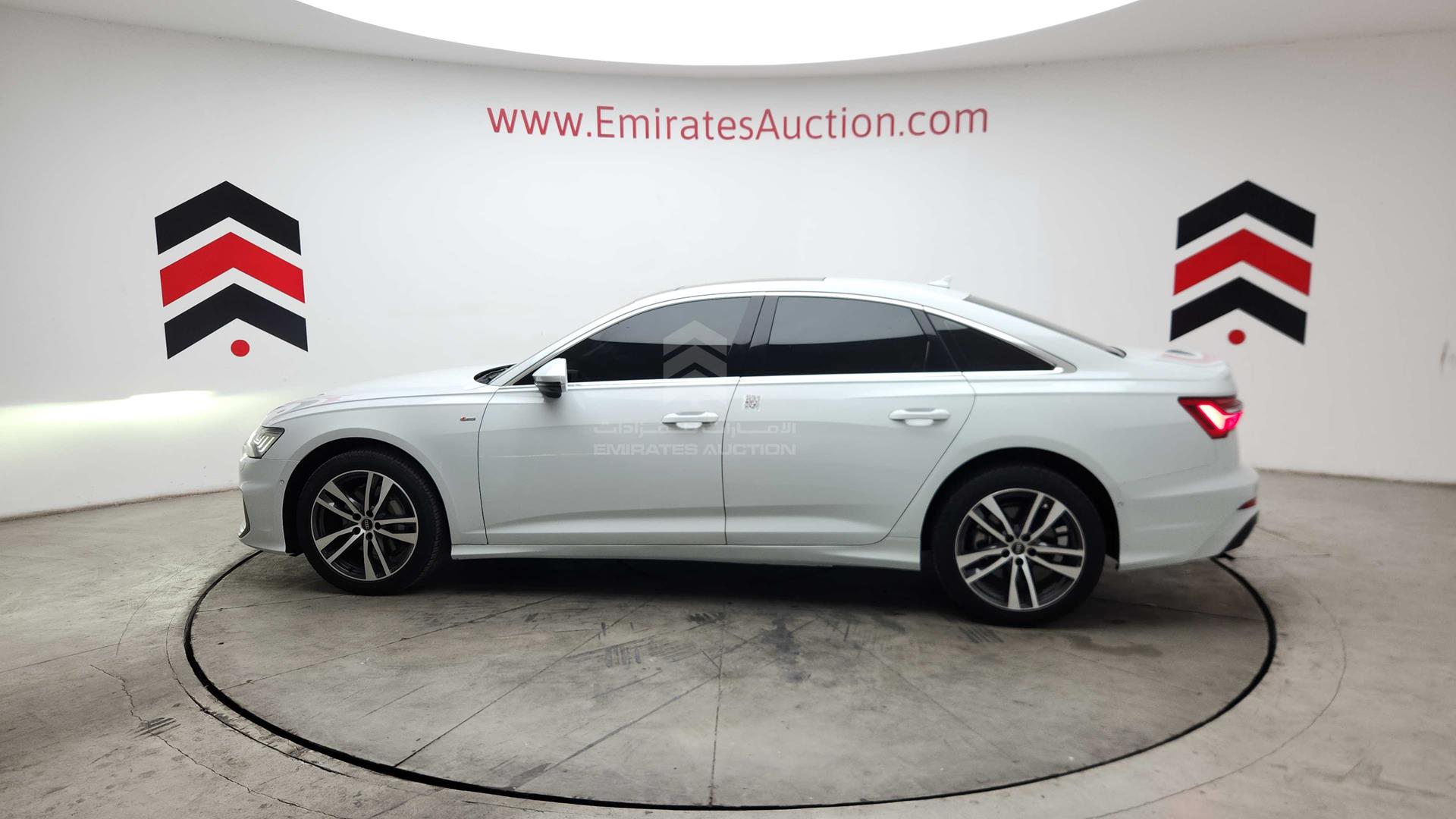 2023 AUDI A6 VIN: WAUZZZF2XPN010104